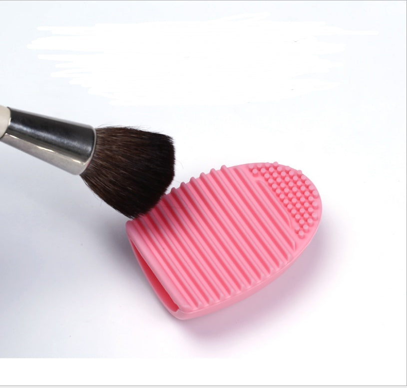Silicone Brush Cleaning Egg – Lightweight Scrubber for Makeup Tools