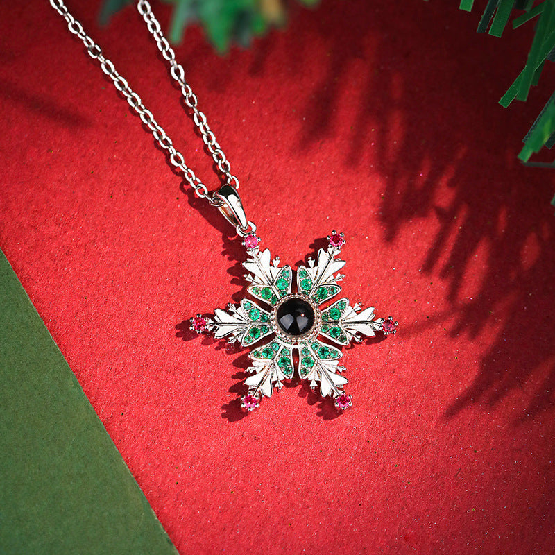 New Christmas Snowflake Projection Necklace – Romantic Clavicle Chain Jewelry for Women | Couple Gift Idea