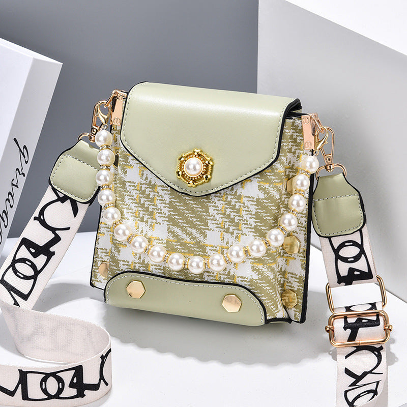 Stylish Women’s Summer Phone Bag – Pearl Chain Crossbody Wallet for Girl