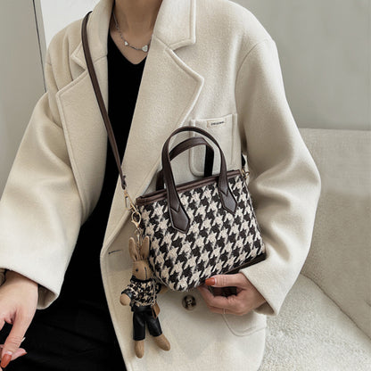 Fashion Houndstooth Shoulder Bag – Timeless Checkerboard Chic for Everyday Elegance